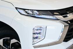 2024 Mitsubishi Pajero Sport GLS