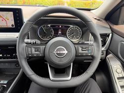 2025 Nissan X-TRAIL ST-L e-POWER