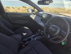 2019 Toyota Corolla Ascent Sport MZEA12R Glacier White