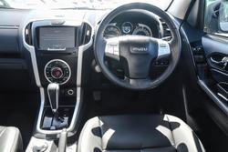 2021 Isuzu
                MU-X LS-T