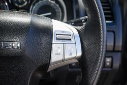 2021 Isuzu
                MU-X LS-T