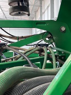 2022 John Deere H561 Air Hoe Drill
