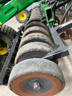 2022 John Deere H561 Air Hoe Drill