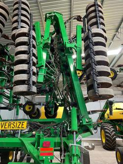 2022 John Deere H561 Air Hoe Drill