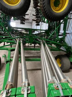 2022 John Deere H561 Air Hoe Drill