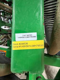 2022 John Deere H561 Air Hoe Drill