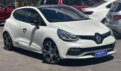 2015 Renault Clio R.S. 220 Trophy