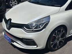 2015 Renault Clio R.S. 220 Trophy
