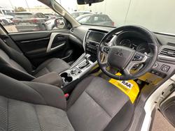 2018 Mitsubishi Pajero Sport GLX