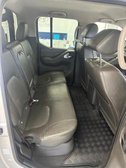 2014 Nissan Navara ST-X 550 D40 Series 5 4X4 Dual Range Silver Lightning