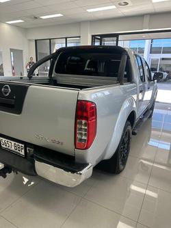 2014 Nissan Navara ST-X 550 D40 Series 5 4X4 Dual Range Silver Lightning