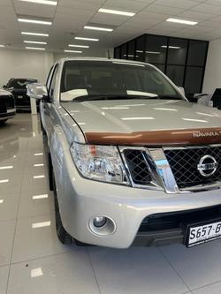 2014 Nissan Navara ST-X 550 D40 Series 5 4X4 Dual Range Silver Lightning