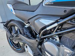 2023 CFMOTO 300 CL-X White