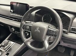 2023 Mitsubishi Outlander ES
