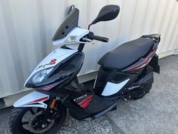 2021 KYMCO SUPER 8 50 SCOOTER BLACK