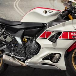 2021 Yamaha YZF-R7LA White