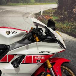 2021 Yamaha YZF-R7LA White