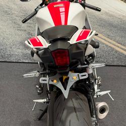 2021 Yamaha YZF-R7LA White