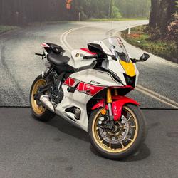 2021 Yamaha YZF-R7LA White