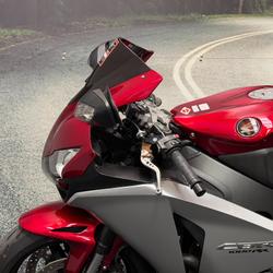 2008 Honda CBR1000RR (FIREBLADE) Maroon