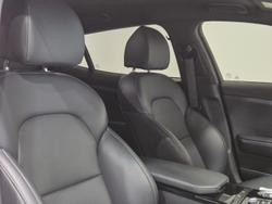 2022 Kia Stinger 330S