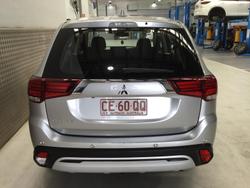 2021 Mitsubishi Outlander ES