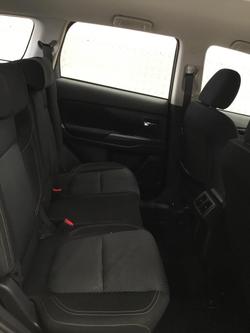 2021 Mitsubishi Outlander ES