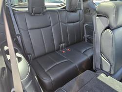 2017 Nissan Pathfinder ST-L