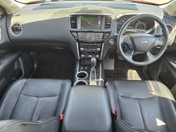 2017 Nissan Pathfinder ST-L