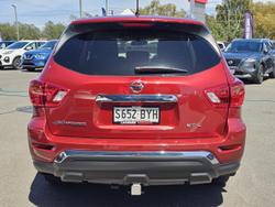 2017 Nissan Pathfinder ST-L