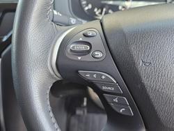 2017 Nissan Pathfinder ST-L