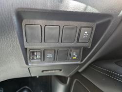 2017 Nissan Pathfinder ST-L