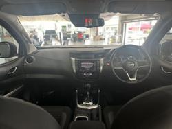 2022 Nissan Navara ST-X