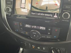 2022 Nissan Navara ST-X