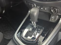 2022 Nissan Navara ST-X