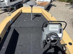 2026 QUINTREX 481 Hornet Pro