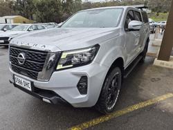 2023 Nissan Navara ST-X