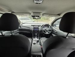 2023 Nissan Navara ST-X