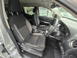 2023 Nissan Navara ST-X