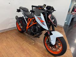 2017 Ktm 1290 SUPER DUKE R White/Grey