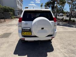 2011 TOYOTA LANDCRUISER PRADO GX (4x4)