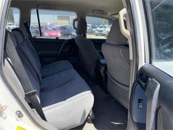 2011 TOYOTA LANDCRUISER PRADO GX (4x4)