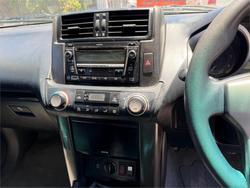 2011 TOYOTA LANDCRUISER PRADO GX (4x4)