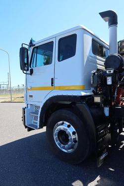 2018 Iveco Acco F2350G 280