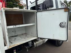 2013 Fuso Fighter 1024 WHITE