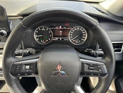 2022 Mitsubishi Outlander LS