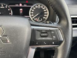 2022 Mitsubishi Outlander LS