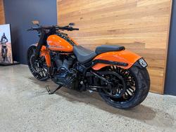2023 Harley-davidson FXBR BREAKOUT (117) Orange