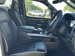 2024 RAM 1500 Laramie Sport Hurricane SO RamBox DT MY25 4X4 Dual Range Bright White