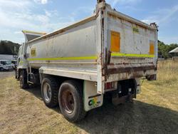 2013 Fuso Fighter 2427 WHITE